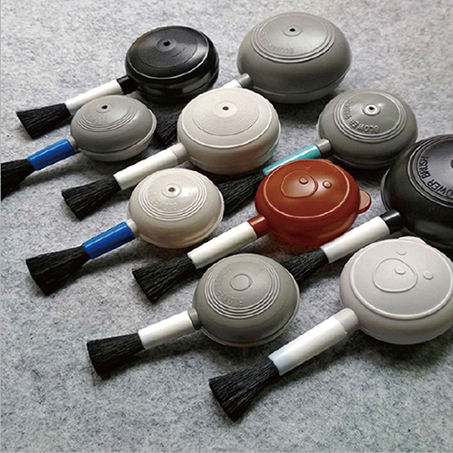 Щетка для выдувания мультяшного медведя для чистки прицелов или канавок